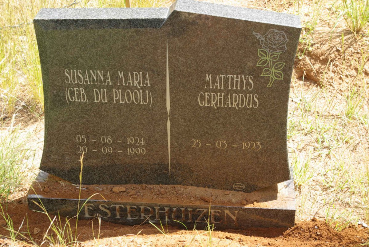 ESTERHUIZEN Matthys Gerhardus 1923- &amp; Susanna Maria DU PLOOIJ 1924-1999