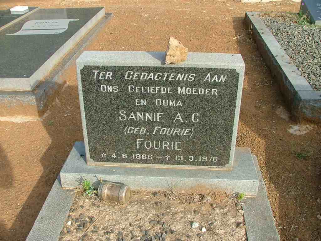 FOURIE Sannie A.C. nee FOURIE 1886-1976
