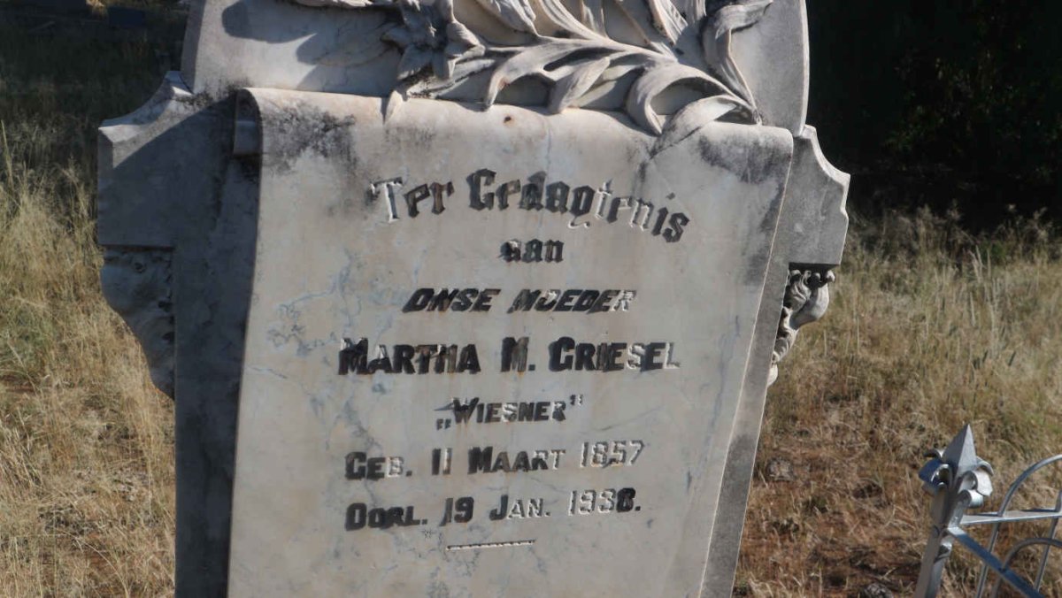 GRIESEL J.J.E. 1850-1924 &amp; Martha M. WIESNER 1857-1938