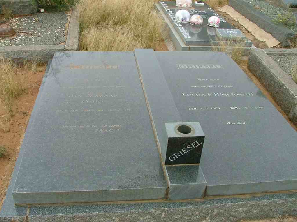 GRIESEL Jan Adriaan 1884-1961 &amp; Louisa P.M. SCHOLTZ 1890-1980