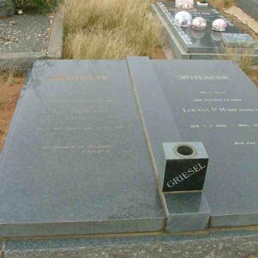 GRIESEL Jan Adriaan 1884-1961 &amp; Louisa P.M. SCHOLTZ 1890-1980