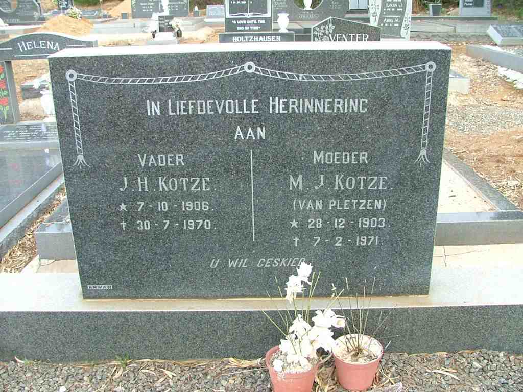 KOTZE J.H. 1906-1970 &amp; M.J. VAN PLETZEN 1903-1971