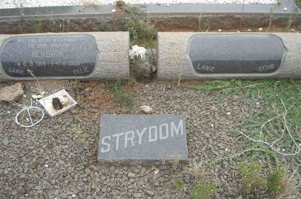 STRYDOM Hendrik 1914-1965