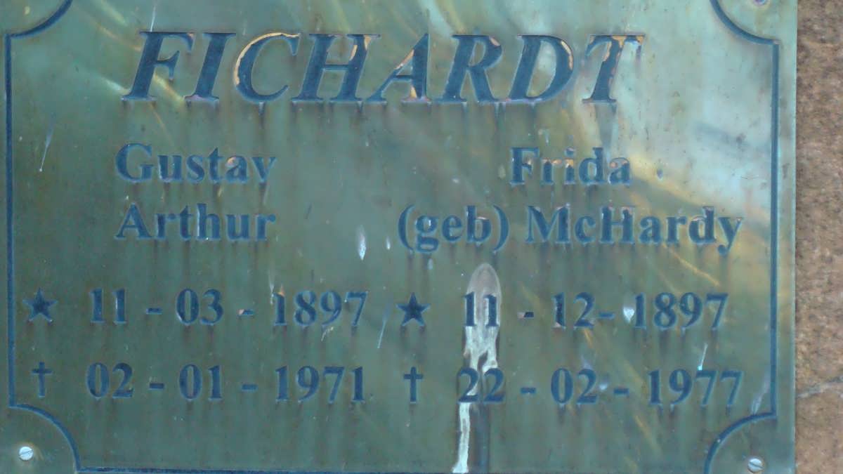 FICHARDT Gustav Arthur 1897-1971 &amp; Frida MCHARDY 1897-1977