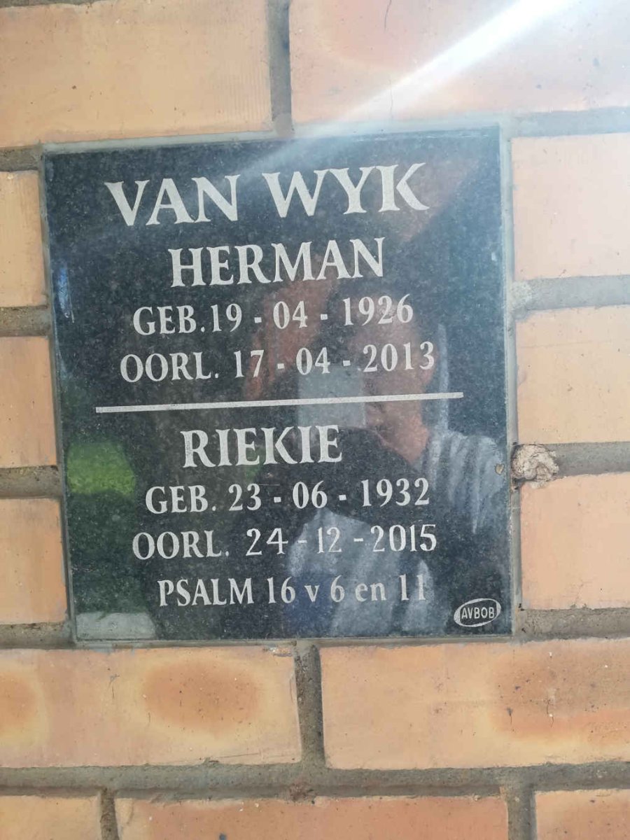 WYK Herman, van 1926-2013 &amp; Riekie 1932-2015