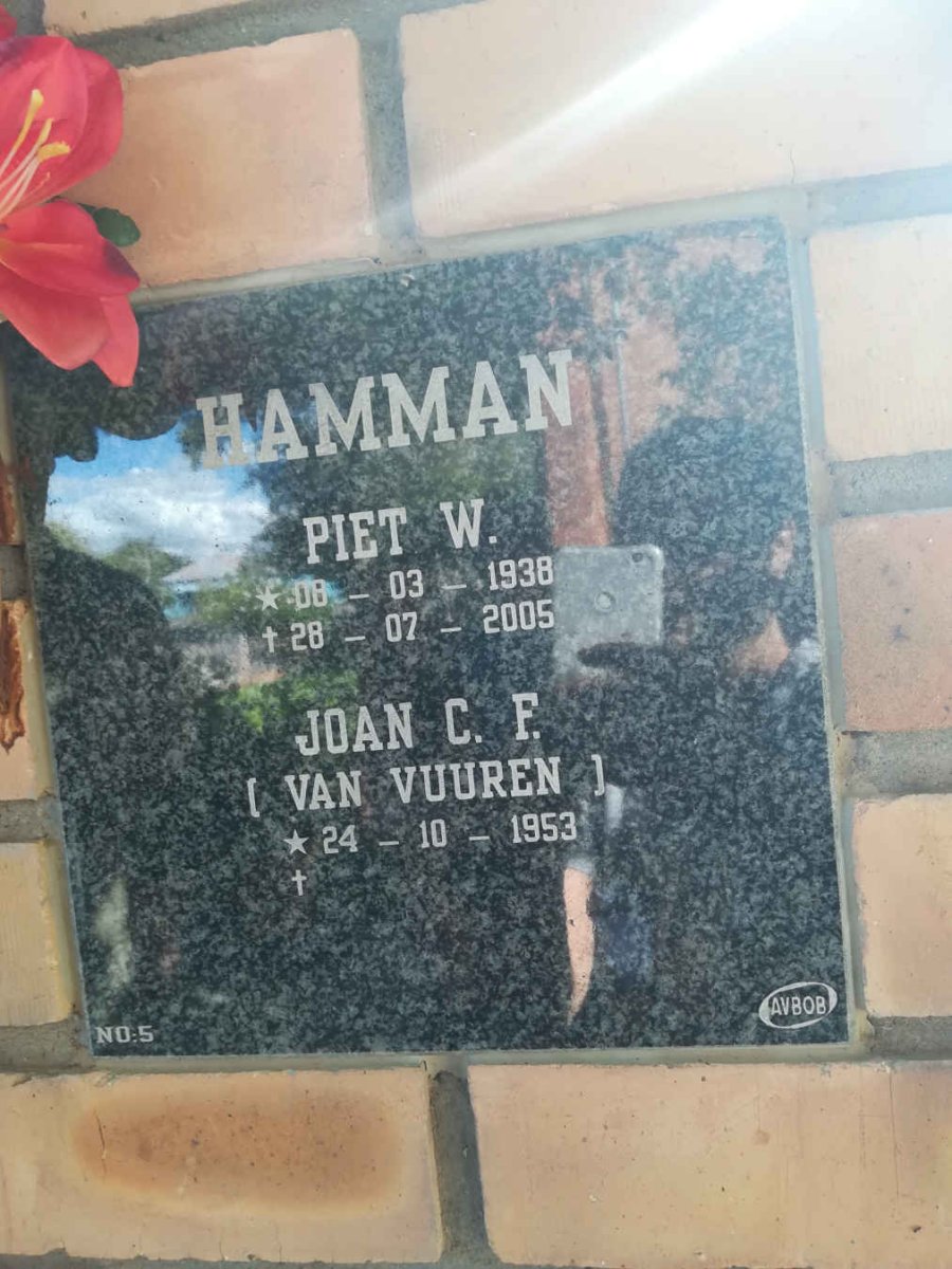 HAMMAN Piet W. 1938-2005 &amp; Joan C.F. VAN VUUREN 1953-