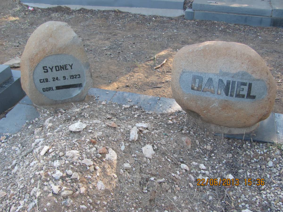 DANIEL Sydney 1923-