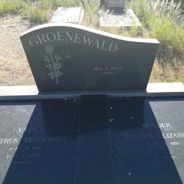 GROENEWALD Petrus Hermanus 1909-1979 &amp; Martha Elizabeth 1925-
