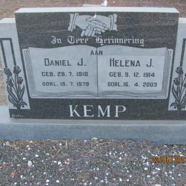 KEMP Daniel J. 1910-1979 &amp; Helena J. 1914-2003