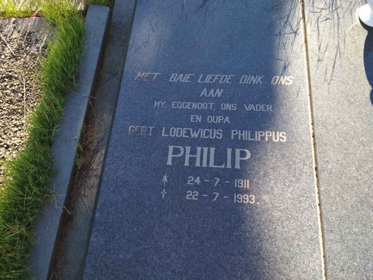 KRUGER Gert Lodewicus Philippus 1911-1993 &amp; Frederika Jacoba VAN ZYL 1928-2008