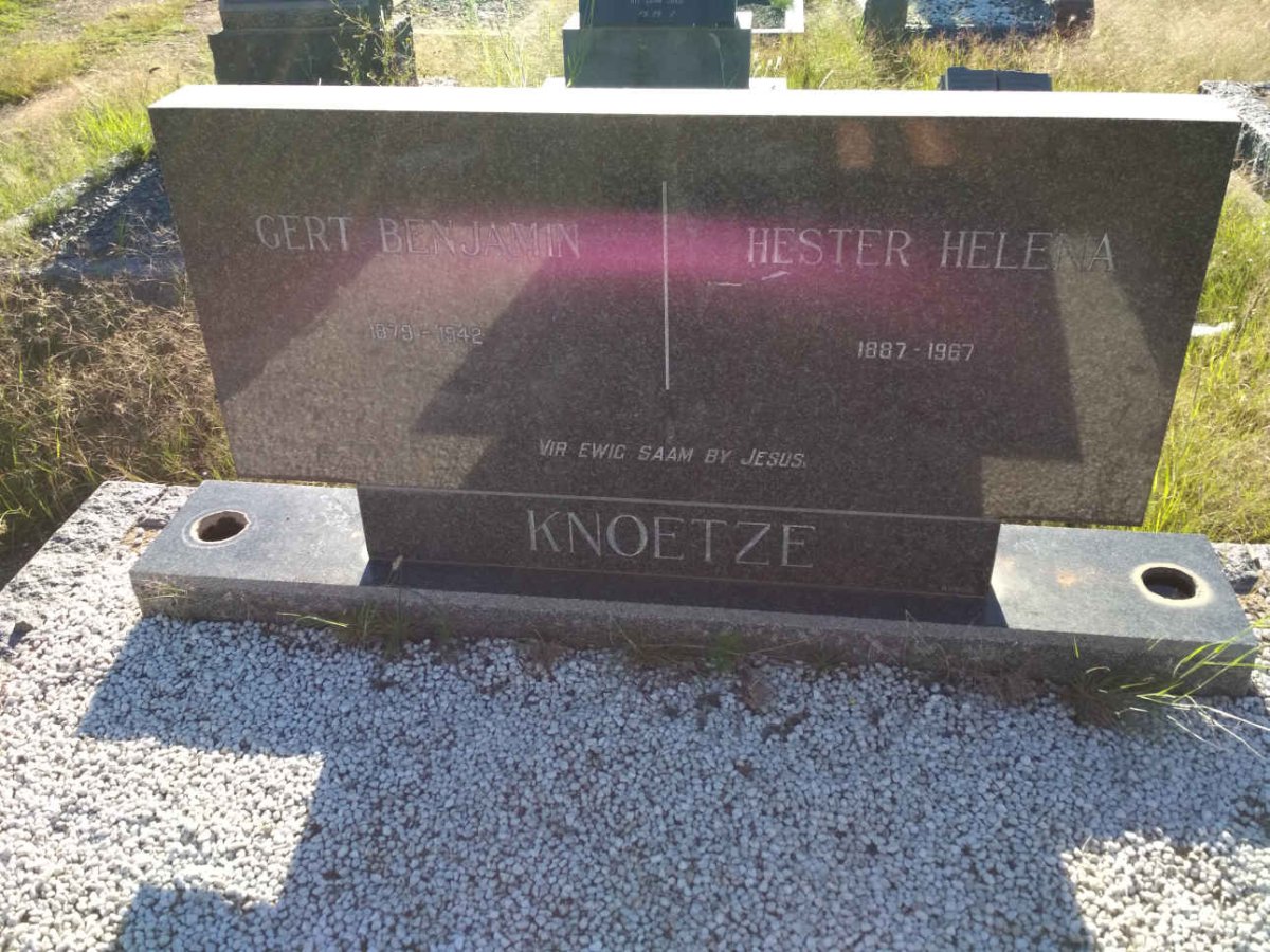 KNOETZE Gert Benjamin 1879-1942 &amp; Hester Helena 1887-1967