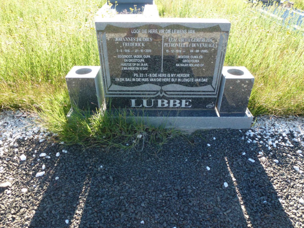 LUBBE Johannes Jacobus Frederick 1916-2000 &amp; Elizabeth Gertruida Petronelle DUVENHAGE 1914-2005