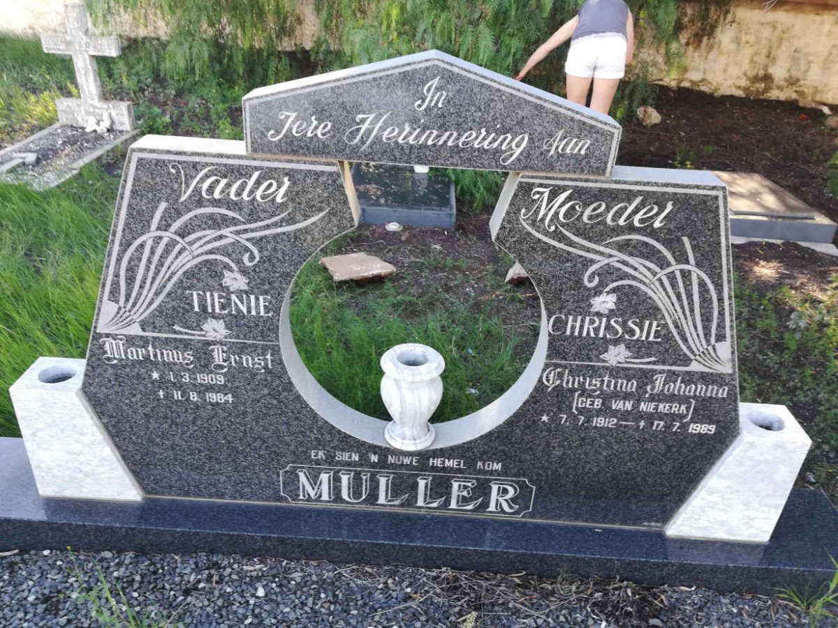 MULLER Martinus Ernst 1909-1984 &amp; Christina Johanna VAN NIEKERK 1912-1989