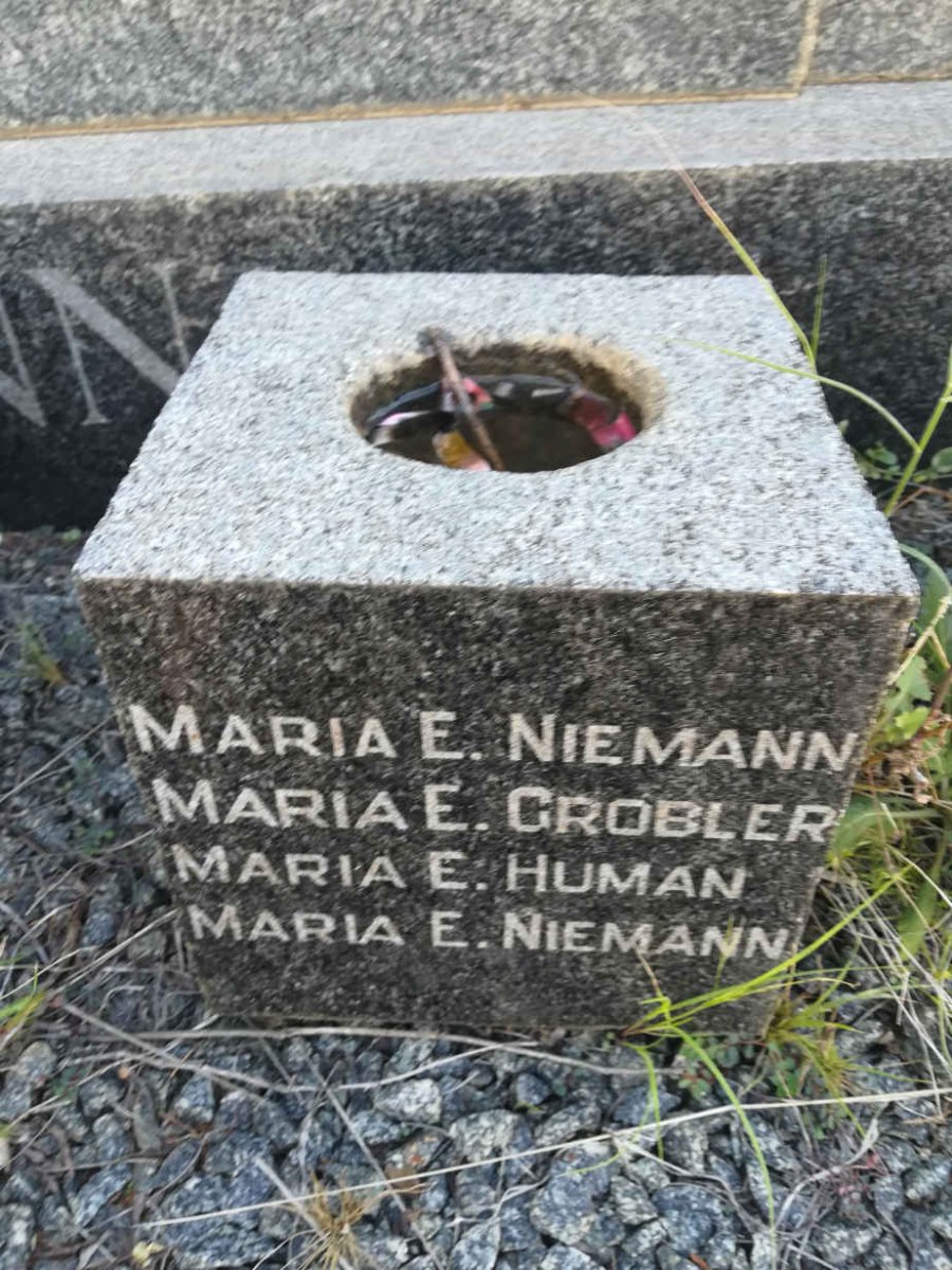 NIEMANN Johannes Jacobus Albertus 1890-1968 &amp; Maria Elizabeth HUMAN 1889-1960