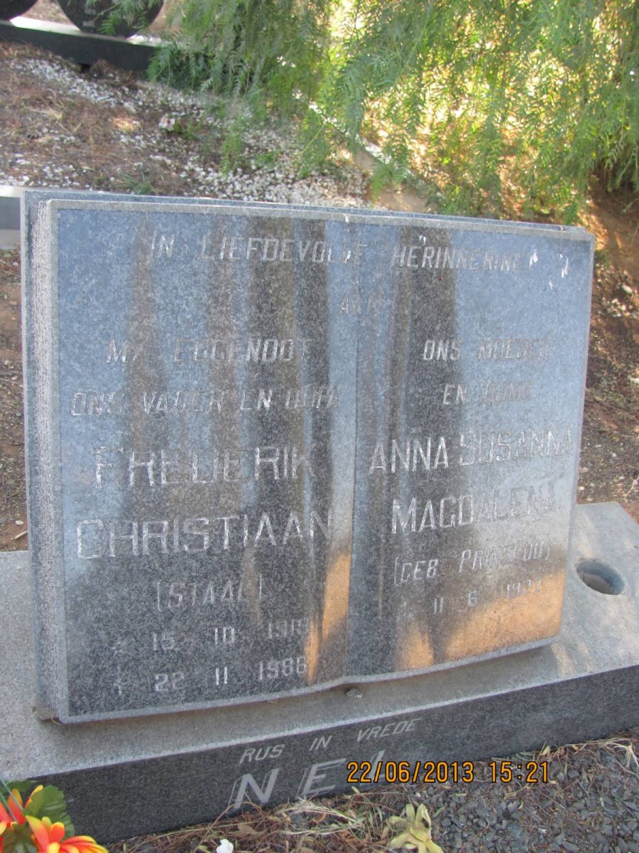 NEL Frederik Christiaan 1919-1986 &amp; Anna Susanna Magdalena PRINSLOO 1927-