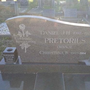 PRETORIUS Daniel J.H. 1902-1971 &amp; Christina W. 1907-2004