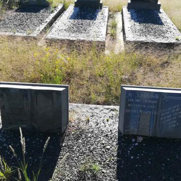 PIENAAR Willem J. 1910-1959 &amp; Johanna Magdalena JETZ 1912-1995