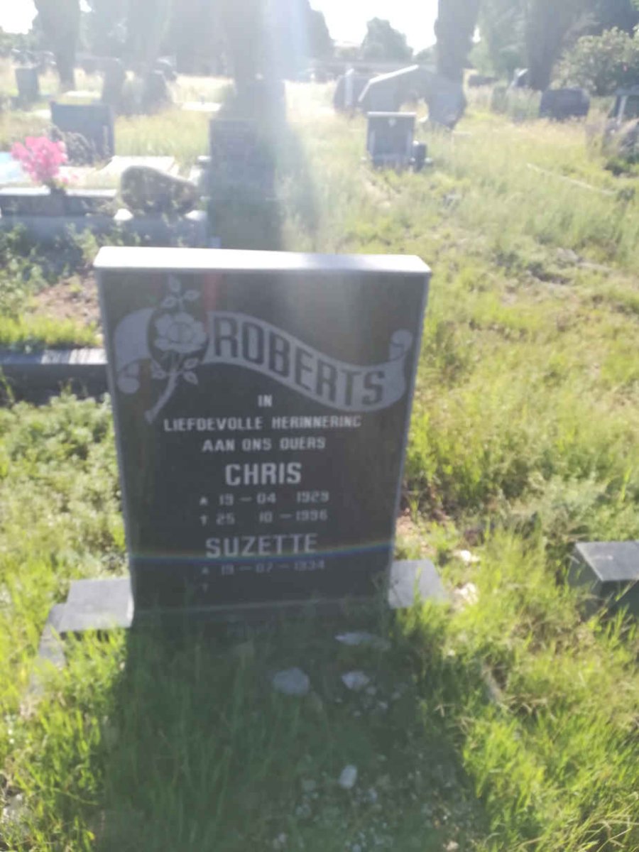 ROBERTS Chris 1923-1996 &amp; Suzette 1934-