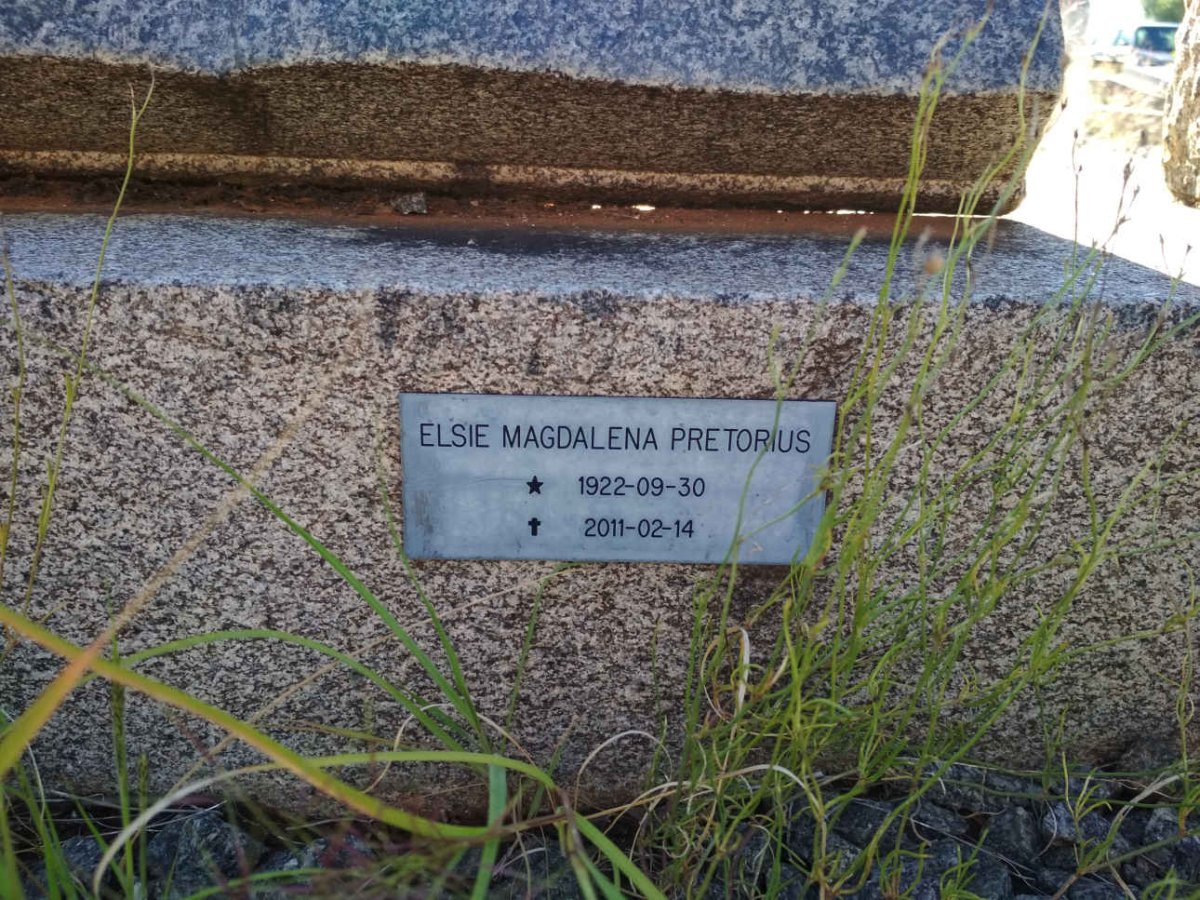 PRETORIUS Elsie Magdalena 1922-2011