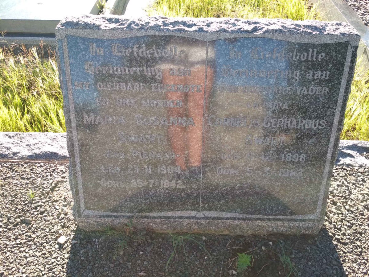 SWART Cornelis Gerhardus 1898-1982 &amp; Maria Susanna PIENAAR 1904-1942