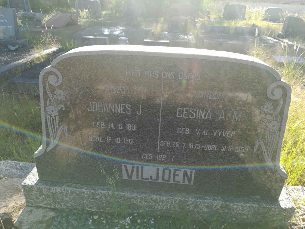 VILJOEN Johannes J. 1881-1961 &amp; Gesina A.M. V.D. VYVER 1875-1959