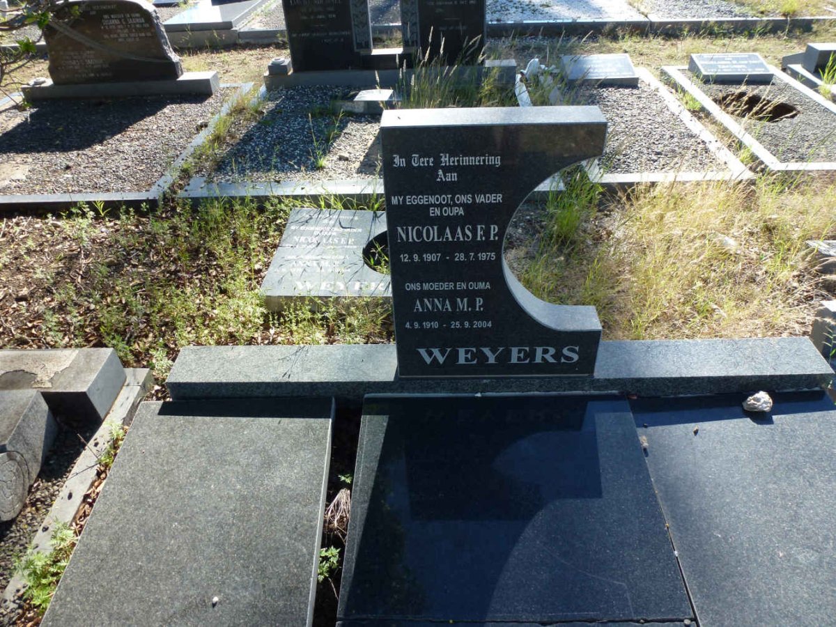 WEYERS Nicolaas F.P. 1907-1975 &amp; Anna M.P. 1910-2004