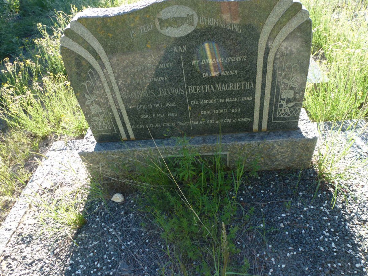 WYK Marthinus Jacobus, van 1892-1965 &amp; Bertha Magrietha JACOBS 1896-1953