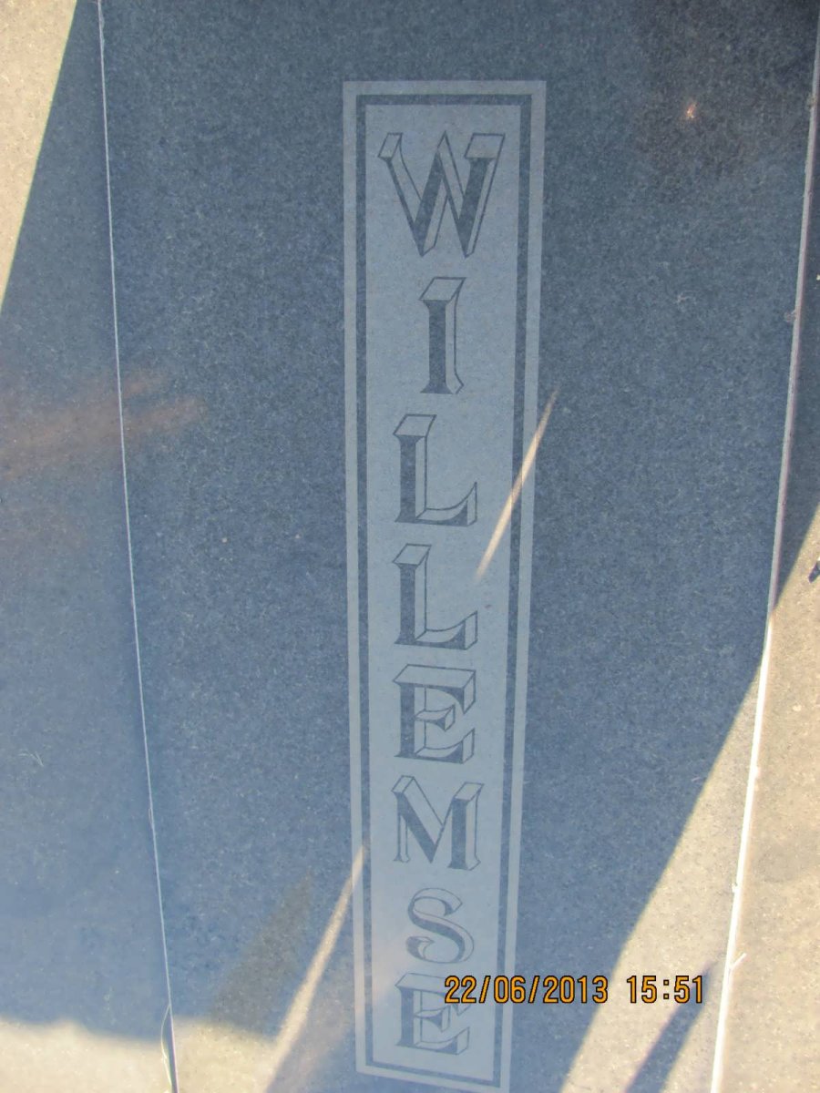 WILLEMSE Mattheus G. 1919-1988 &amp; Johanna E. DU PLESSIS 1911-2001