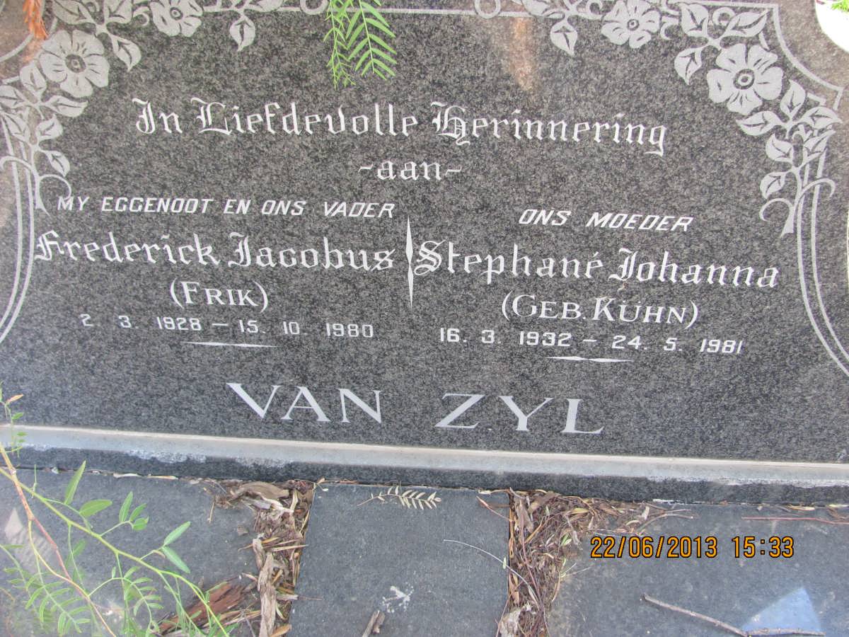 ZYL Frederick Jacobus, van 1928-1980 &amp; Stephane Johanna KUHN 1932-1981