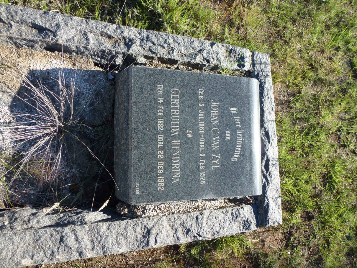 ZYL Johan C., van 1880-1928 &amp; Gertruida Hendrina 1882-1962