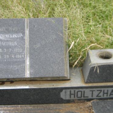 HOLTZHAUZEN Cornelis Jacobus 1990-1964 &amp; Susanna Catharina COETZEE 1897-1969