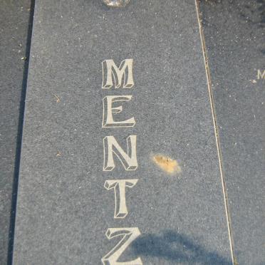 MENTZ Hendrik Andreas 1898-1978 &amp; Maria Elizabeth SWEMMER 1897-1879