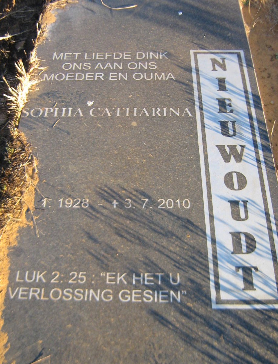 NIEUWOUDT Sophia Catharina 1928-2010