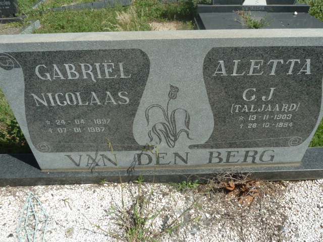 BERG Gabriël Nicolaas, van den 1897-1987 &amp; Aletta C.J. TALJAARD 1903-1994