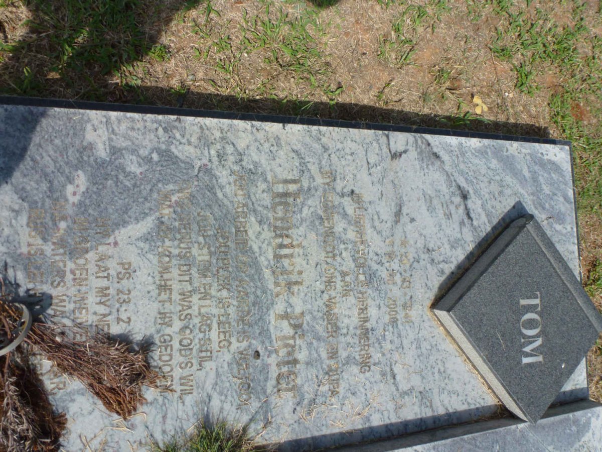 FERREIRA Hendrik Pieter 1941-2000 &amp; Elizabeth J.C. 1945-