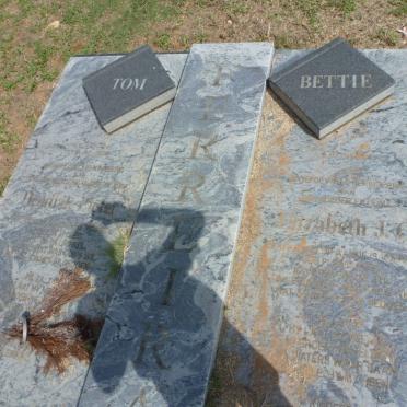 FERREIRA Hendrik Pieter 1941-2000 &amp; Elizabeth J.C. 1945-