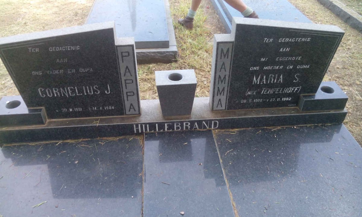 HILLEBRAND Cornelius J. 1901-1984 &amp; Maria S. TEMPELHOFF 190?-1982