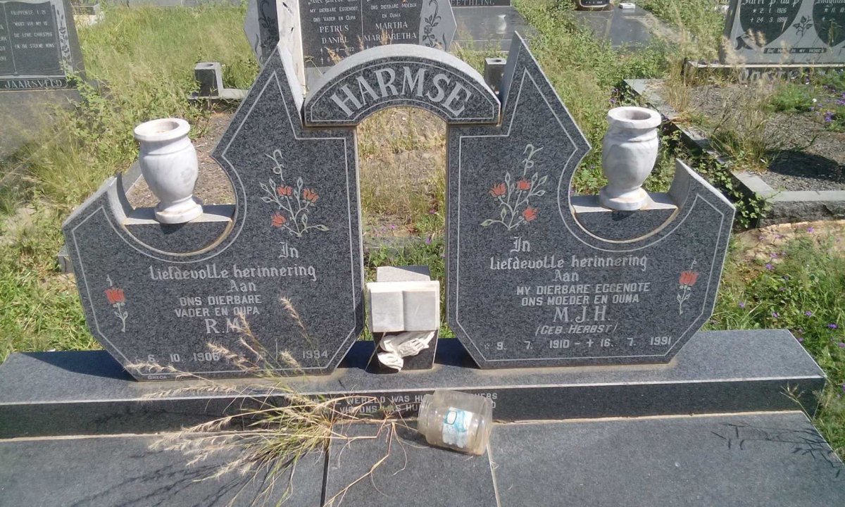 HARMSE R.M. 1906-1994 &amp; M.J.H. HERBST 1910-1991