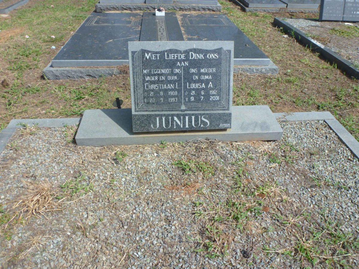 JUNIUS Christiaan L. 1908-1993 &amp; Louisa A. 1912-2001