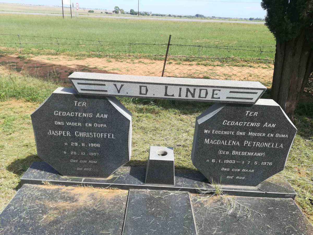 LINDE Jasper Christoffel, v.d. 1906-1987 &amp; Magdalena Petronella BREDENKAMP 1903-1976