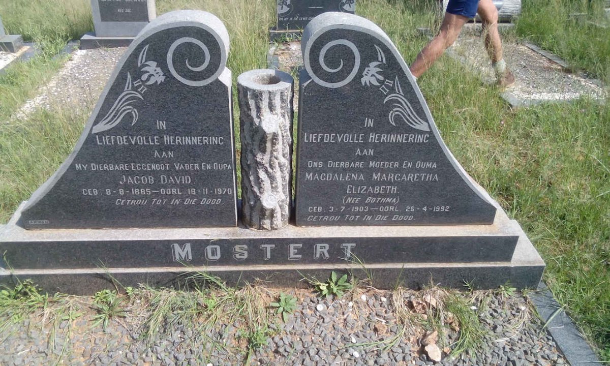 MOSTERT Jacob David 1885-1970 &amp; Magdalena Margaretha Elizabeth BOTHMA 1903-1992