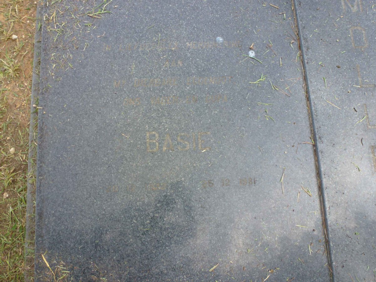 MOLLER Basie 1922-1981 &amp; Lena 1925-2001