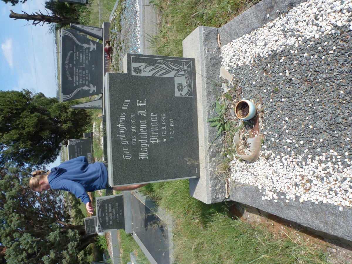 PIENAAR Magdalena J.E. 1896-1971