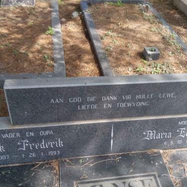 RENSBURG Hendrik Frederik, Janse van 1907-1993 &amp; Maria Elizabeth FERREIRA 1911-2004