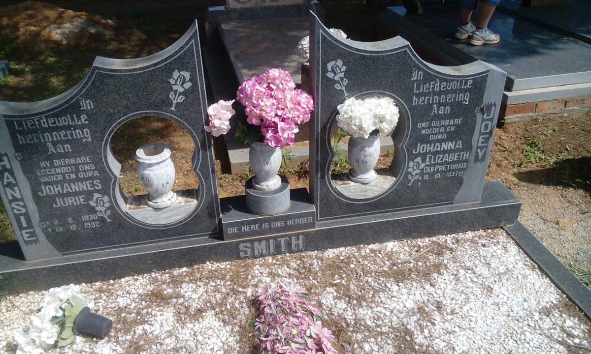 SMITH Johannes Jurie 1930-1992 &amp; Johanna Elizabeth PRETORIUS 1931-