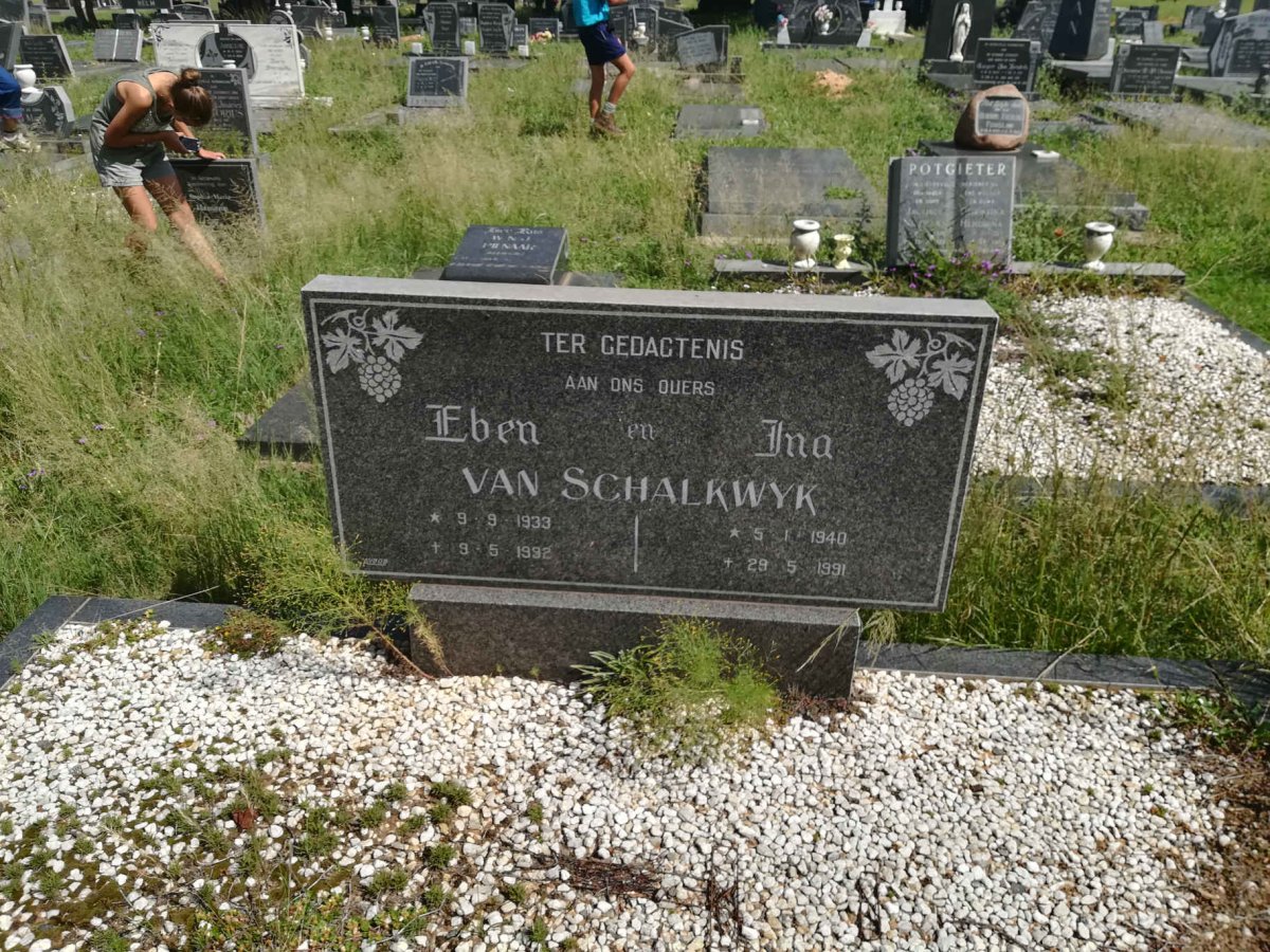SCHALKWYK Eben, van 1933-1992 &amp; Ina 1940-1991