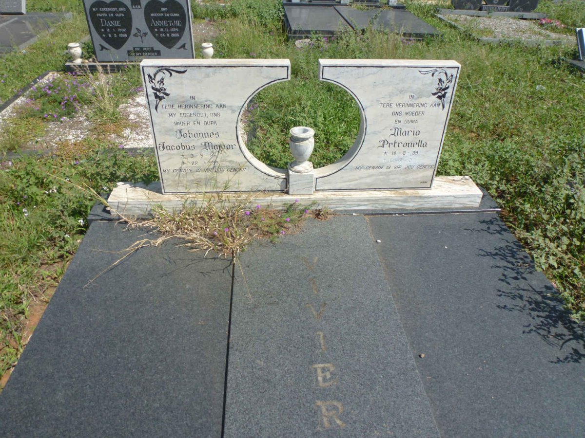 VIVIER Johannes Jacobus Majoor 1935-1989 &amp; Maria Petronella 1939-2011