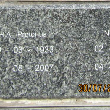 PRETORIUS H.A. 1933-2007 & N. 1980-2009