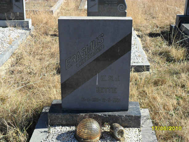 ERASMUS E.S.J. nee BROWN 1910-1962