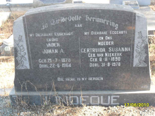 LINDEQUE Johan A. 1878-1964 &amp; Gertruida Susanna VAN NIEKERK 1890-1978